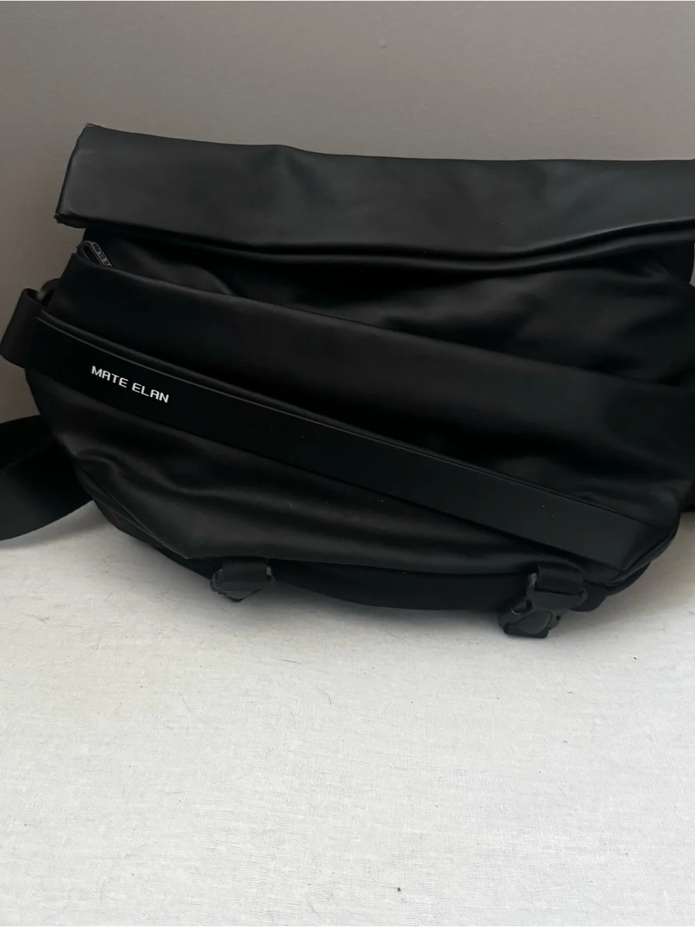 Mate Elan Black Crossbody Travel Bag
